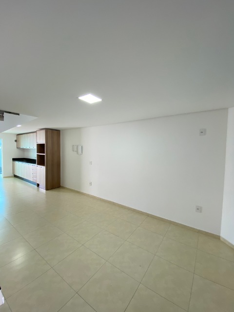 Sobrado para alugar com 3 quartos, 95m² - Foto 4