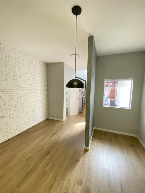 Sobrado para alugar com 2 quartos, 51m² - Foto 4