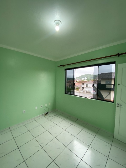 Apartamento para alugar com 2 quartos, 64m² - Foto 3