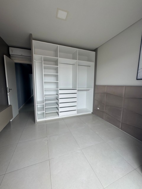 Apartamento para alugar com 2 quartos, 52m² - Foto 17