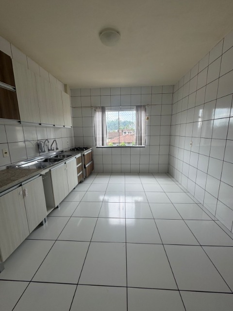 Apartamento para alugar com 2 quartos, 100m² - Foto 5