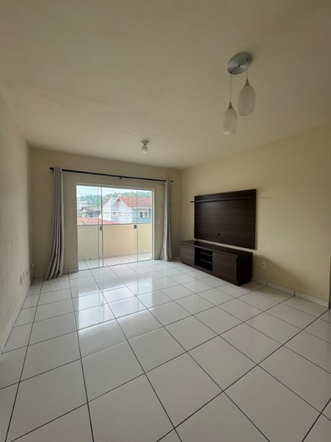 Apartamento para alugar com 2 quartos, 100m² - Foto 3