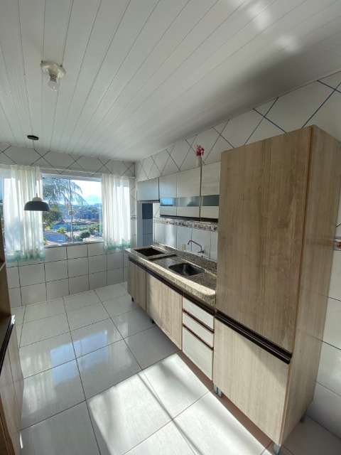 Apartamento para alugar com 2 quartos, 85m² - Foto 2