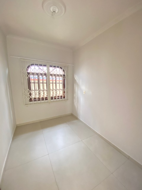 Casa para alugar com 3 quartos, 90m² - Foto 9