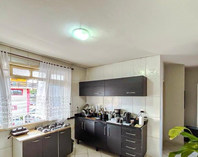 Sobrado, 3 quartos, 330 m² - Foto 2