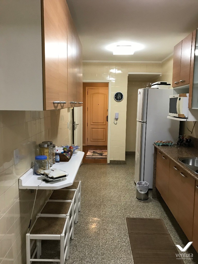 Apartamento à venda com 3 quartos, 166m² - Foto 11