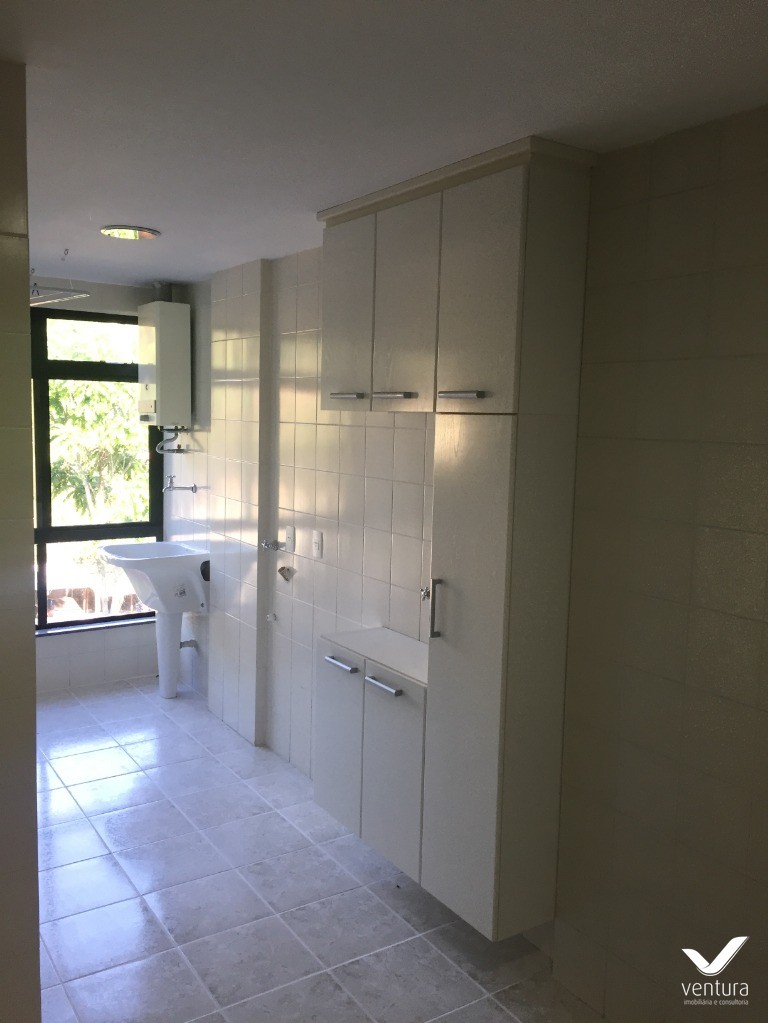 Apartamento à venda com 3 quartos, 142m² - Foto 13