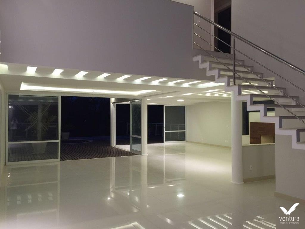 Casa à venda com 4 quartos, 600m² - Foto 10