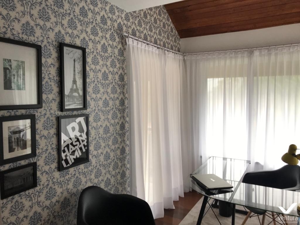 Casa à venda com 4 quartos, 300m² - Foto 7