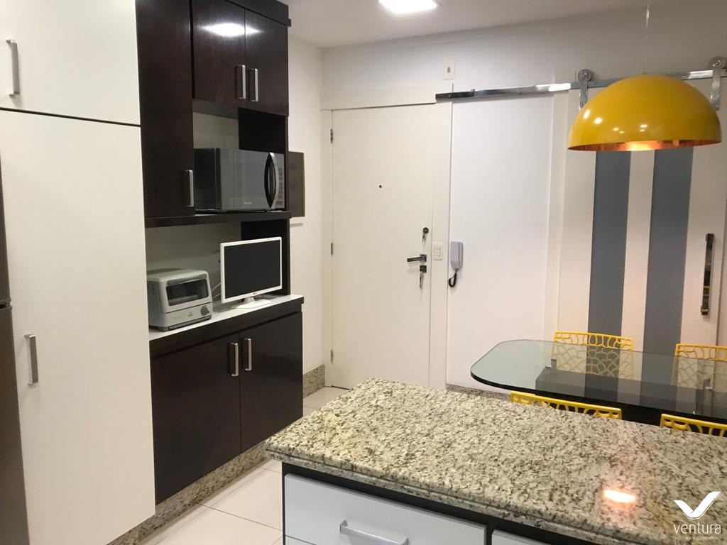 Casa à venda com 4 quartos, 300m² - Foto 13