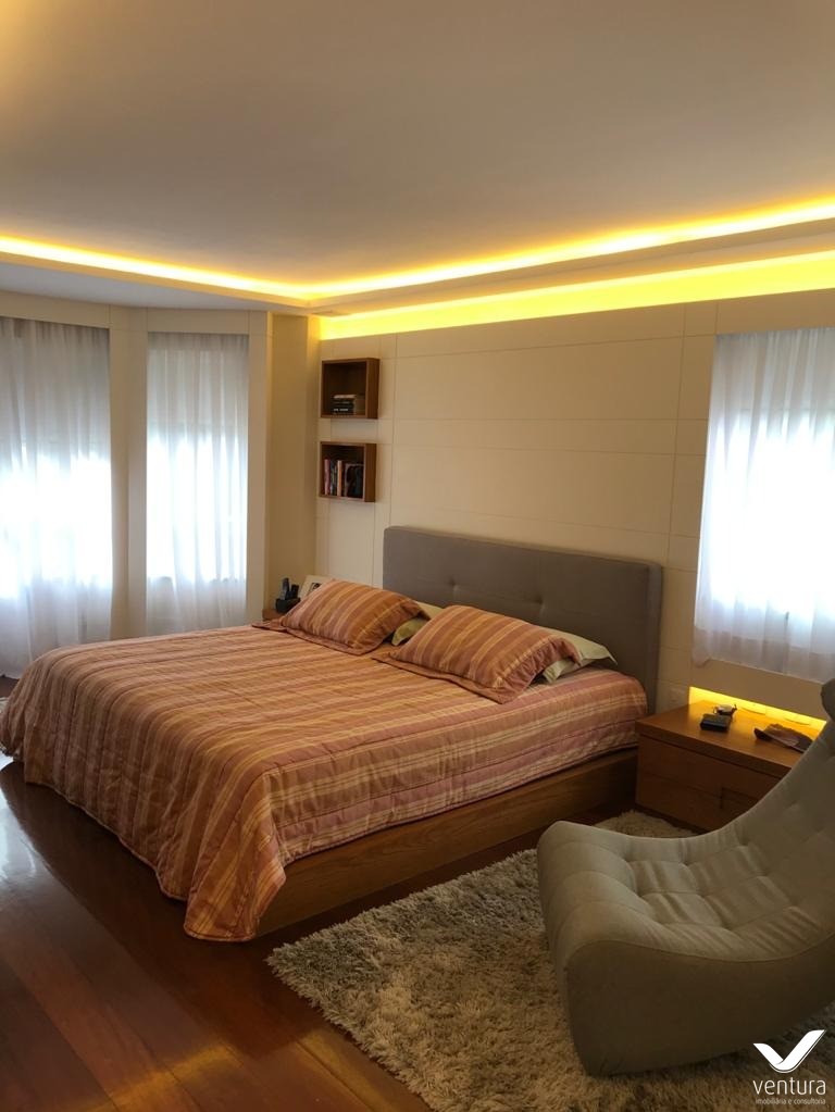 Casa à venda com 4 quartos, 300m² - Foto 25