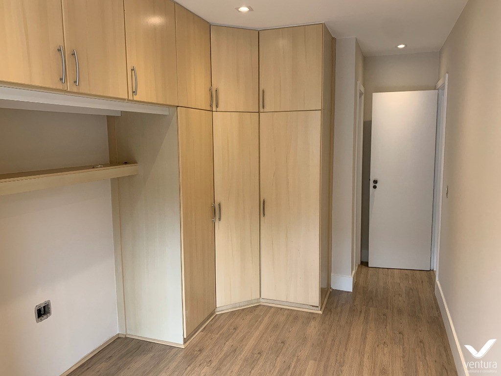 Cobertura à venda com 3 quartos, 200m² - Foto 6