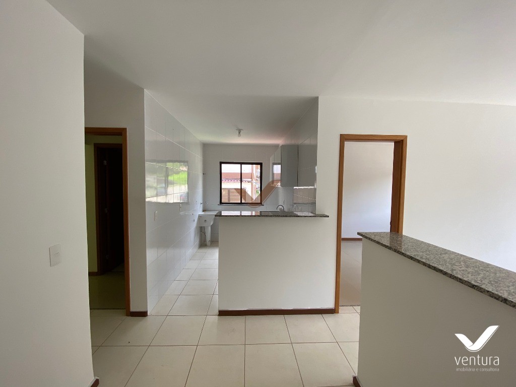 Apartamento à venda com 3 quartos, 77m² - Foto 2