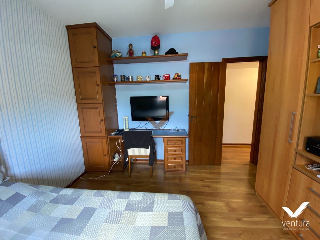 Apartamento à venda com 4 quartos, 200m² - Foto 27