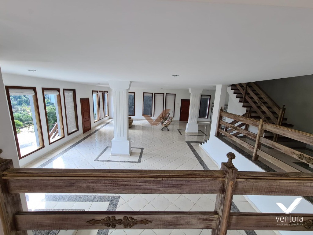 Casa à venda com 6 quartos, 600m² - Foto 13