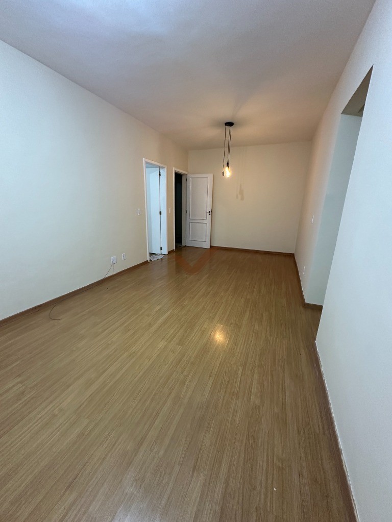 Apartamento para alugar com 2 quartos, 65m² - Foto 2