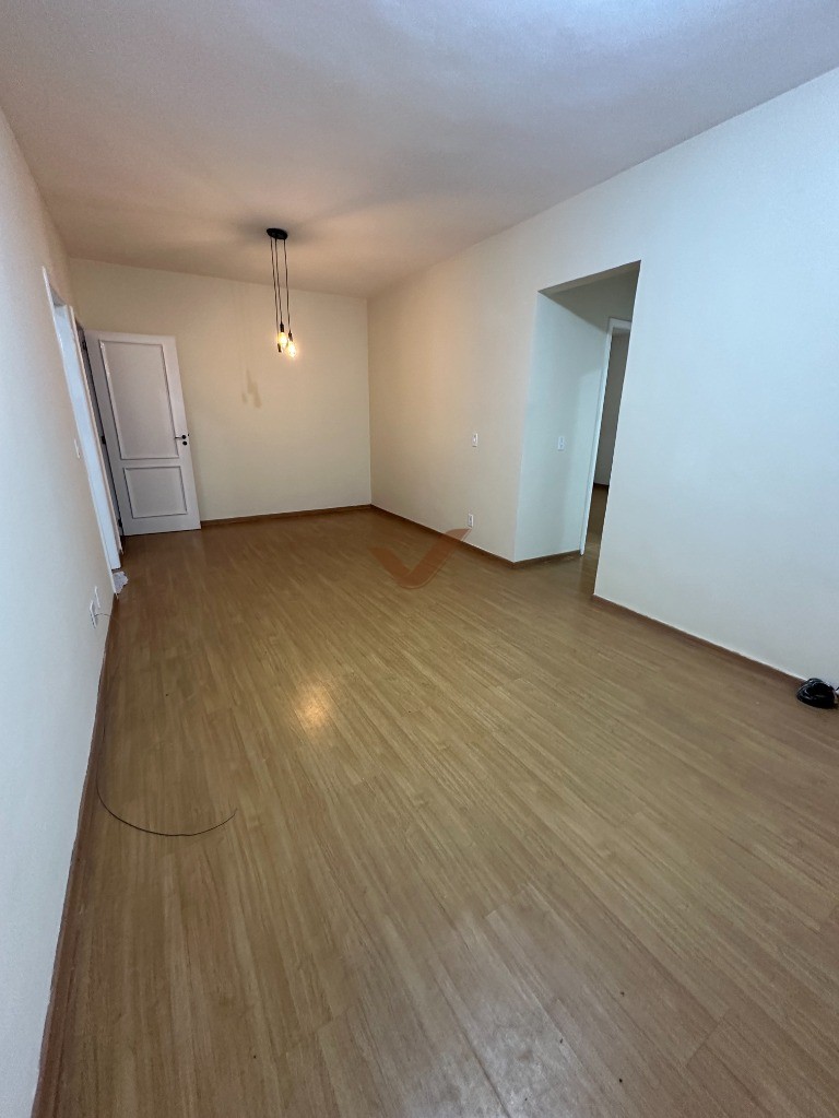 Apartamento para alugar com 2 quartos, 65m² - Foto 3