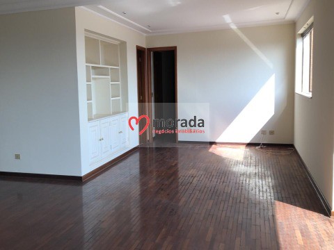 Apartamento à venda com 3 quartos, 175m² - Foto 2