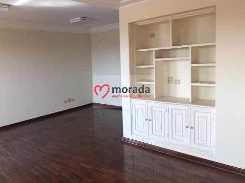 Apartamento à venda com 3 quartos, 175m² - Foto 1