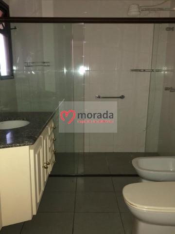 Apartamento à venda com 3 quartos, 175m² - Foto 23