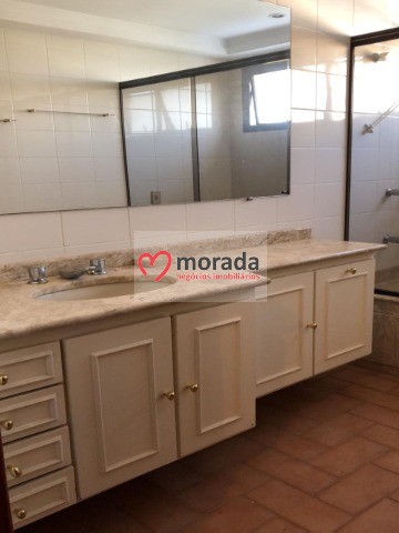 Apartamento à venda com 3 quartos, 175m² - Foto 35