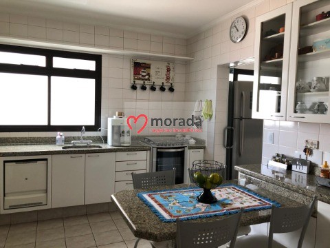 Apartamento à venda com 3 quartos, 189m² - Foto 12