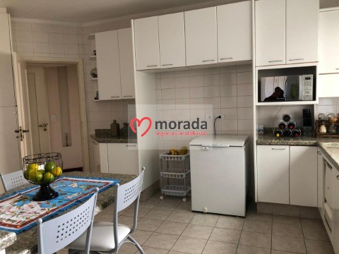 Apartamento à venda com 3 quartos, 189m² - Foto 13