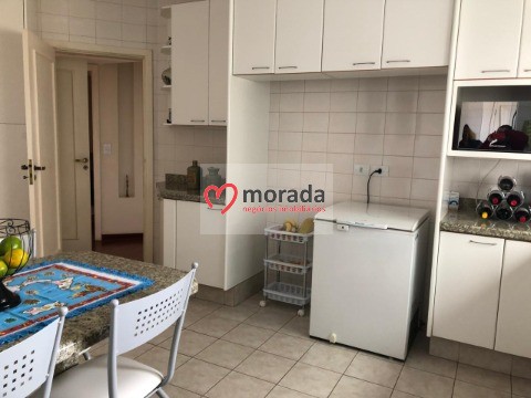 Apartamento à venda com 3 quartos, 189m² - Foto 14