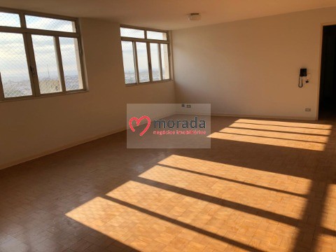 Apartamento à venda com 3 quartos, 150m² - Foto 1