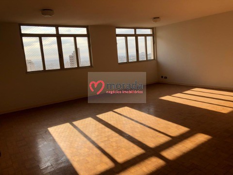 Apartamento à venda com 3 quartos, 150m² - Foto 2