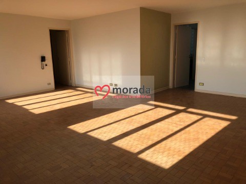 Apartamento à venda com 3 quartos, 150m² - Foto 4