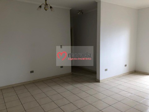 Apartamento à venda com 2 quartos, 68m² - Foto 7