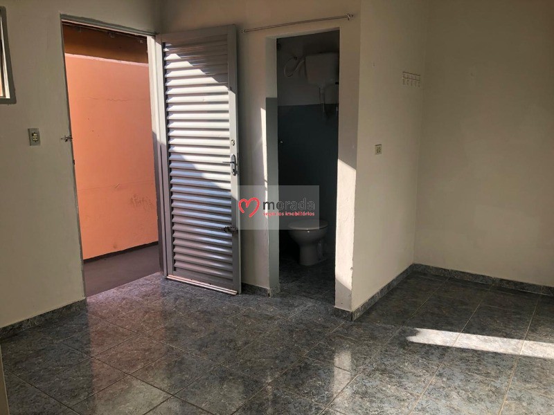 Casa à venda com 10 quartos, 225m² - Foto 19