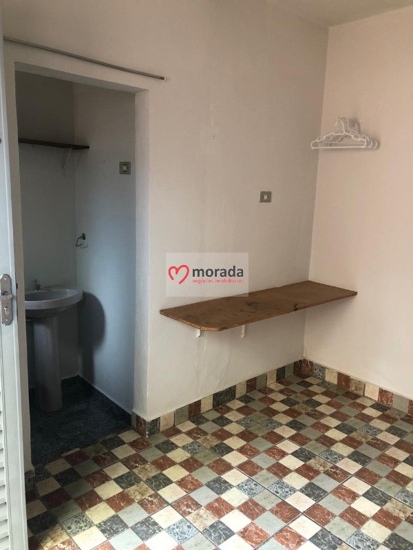 Casa à venda com 10 quartos, 225m² - Foto 34