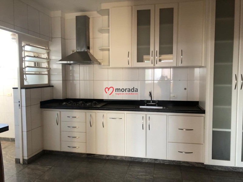 Apartamento à venda com 3 quartos, 150m² - Foto 19