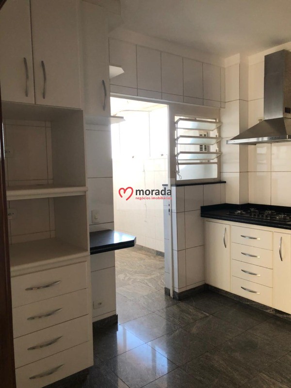 Apartamento à venda com 3 quartos, 150m² - Foto 25