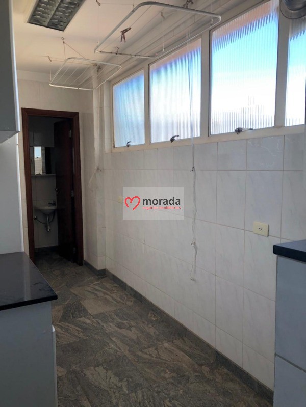 Apartamento à venda com 3 quartos, 150m² - Foto 30