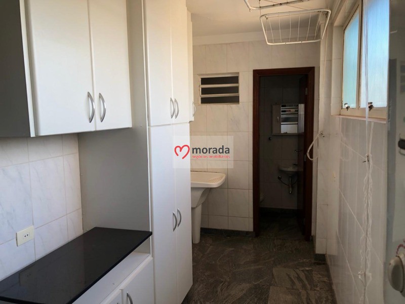 Apartamento à venda com 3 quartos, 150m² - Foto 32