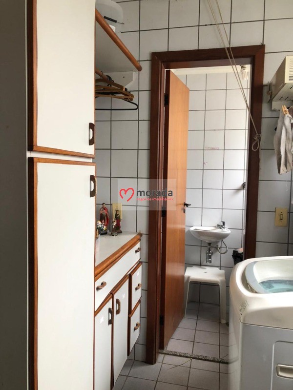 Apartamento à venda com 3 quartos, 125m² - Foto 3