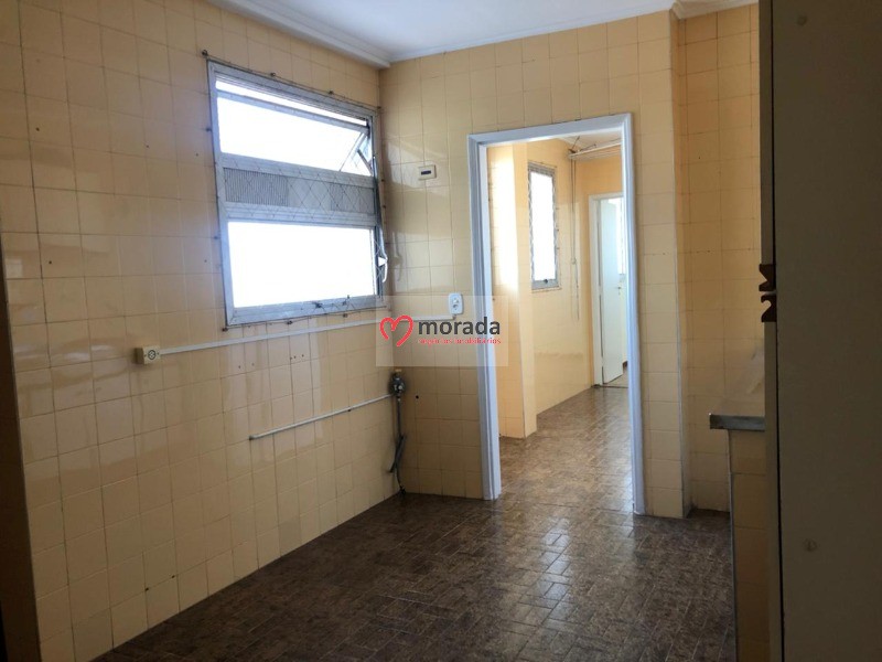 Apartamento à venda com 3 quartos, 158m² - Foto 18