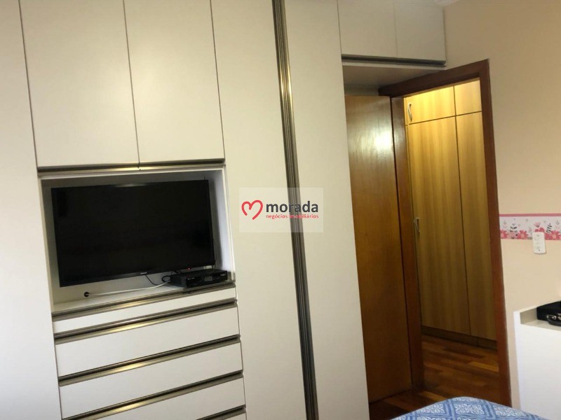 Apartamento à venda com 3 quartos, 147m² - Foto 32