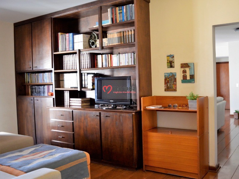 Apartamento à venda com 4 quartos, 211m² - Foto 8