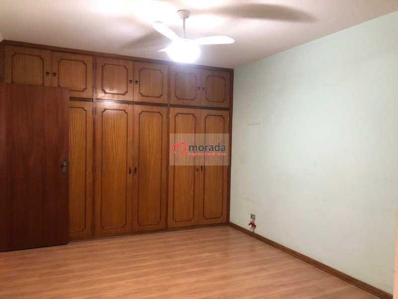 Sobrado à venda com 4 quartos, 487m² - Foto 47