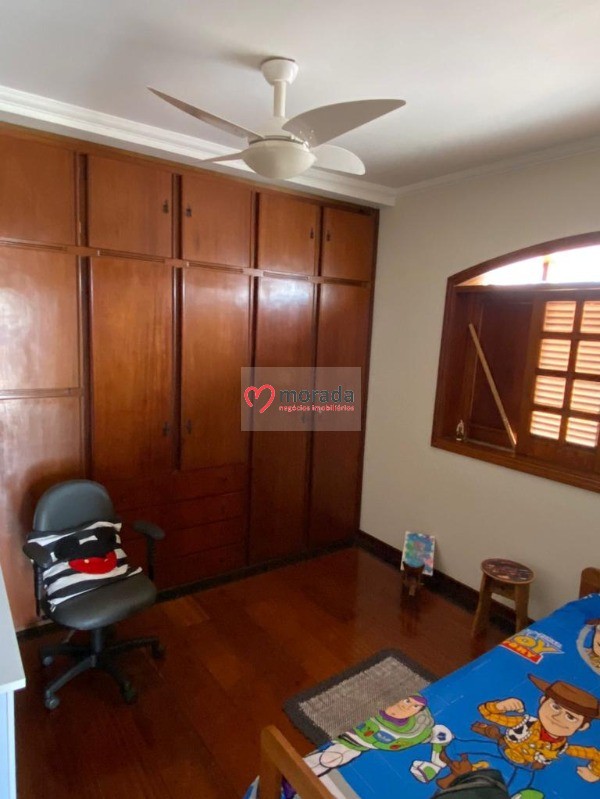 Sobrado à venda com 3 quartos, 240m² - Foto 23