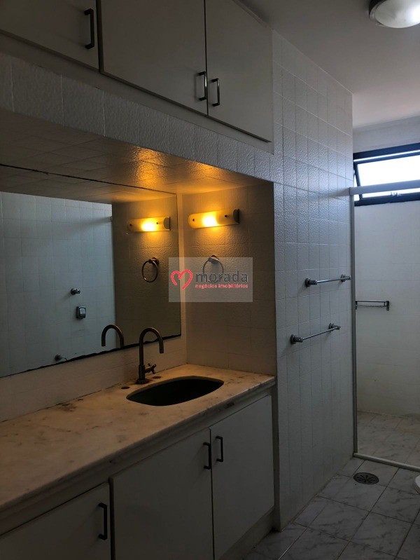 Apartamento à venda com 3 quartos, 154m² - Foto 28