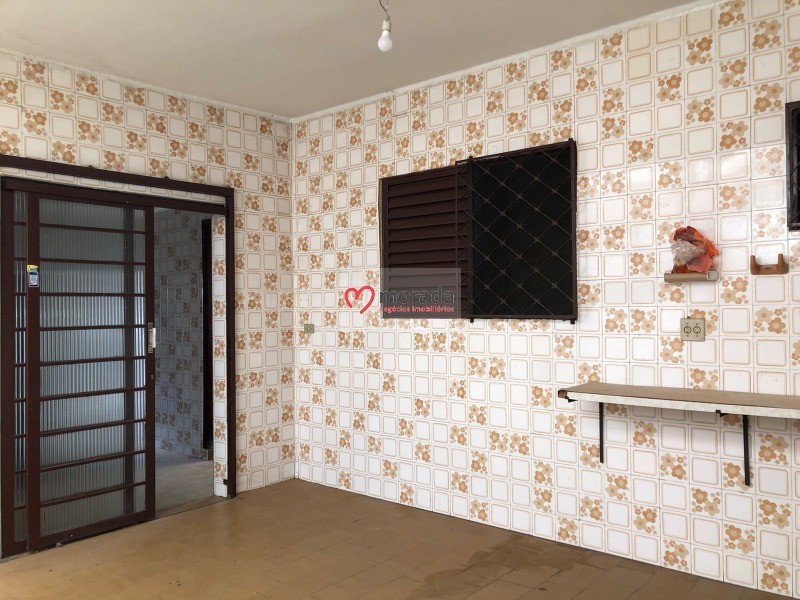 Casa à venda com 2 quartos, 130m² - Foto 18