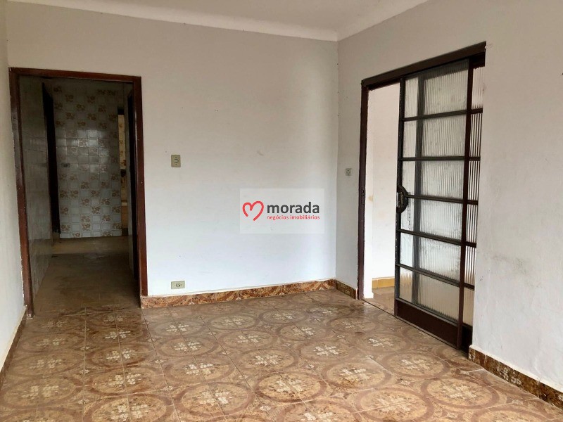 Casa à venda com 2 quartos, 130m² - Foto 4