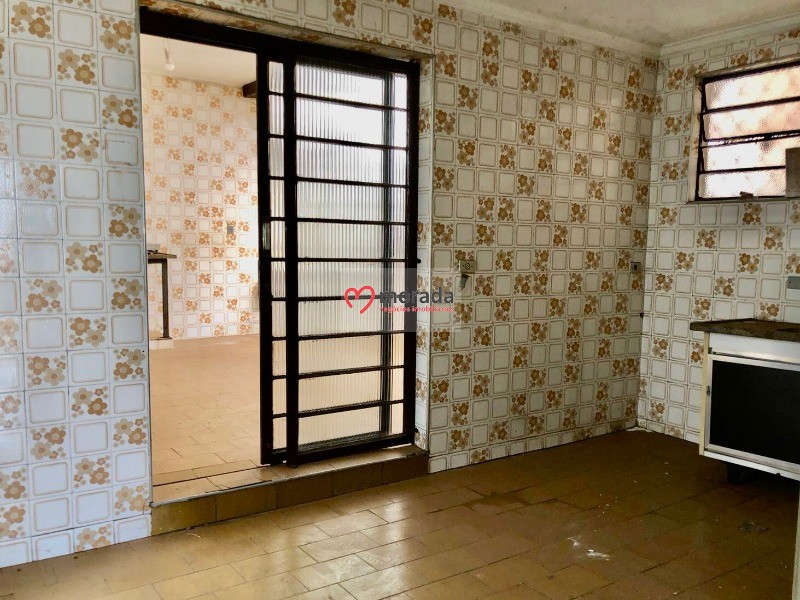 Casa à venda com 2 quartos, 130m² - Foto 7