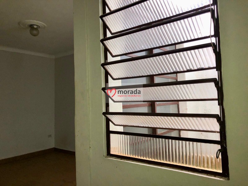 Casa à venda com 2 quartos, 130m² - Foto 9