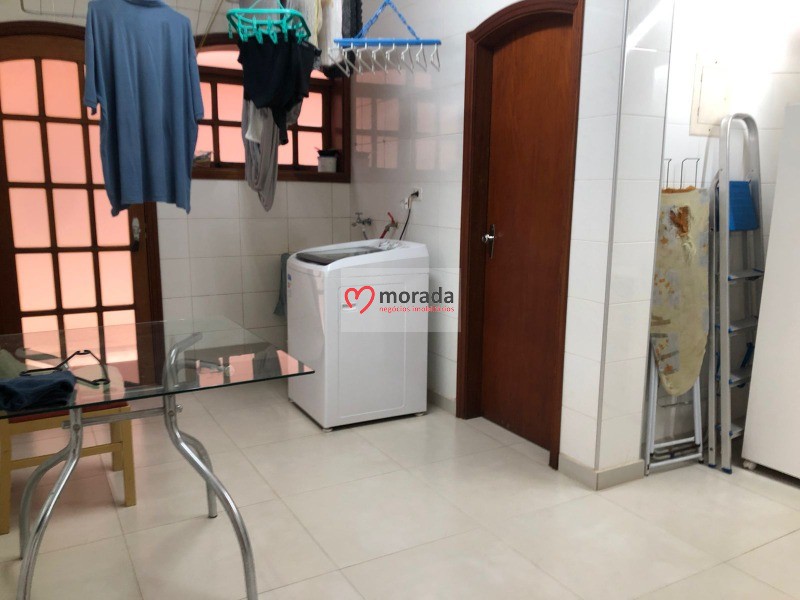 Sobrado à venda com 3 quartos, 240m² - Foto 31